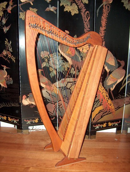 Kelly's harp, built with Cambria Harp Kits and Strings